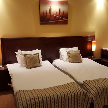 בלגרד Garni Hotel Contact מראה חיצוני תמונה