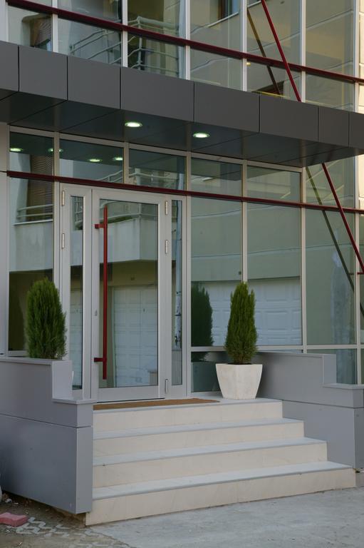 בלגרד Garni Hotel Contact מראה חיצוני תמונה