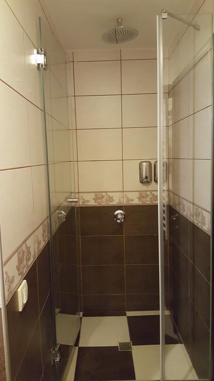 בלגרד Garni Hotel Contact מראה חיצוני תמונה