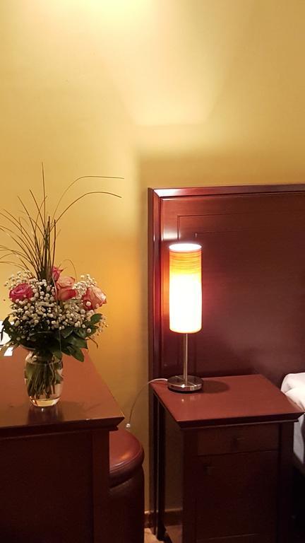 בלגרד Garni Hotel Contact מראה חיצוני תמונה
