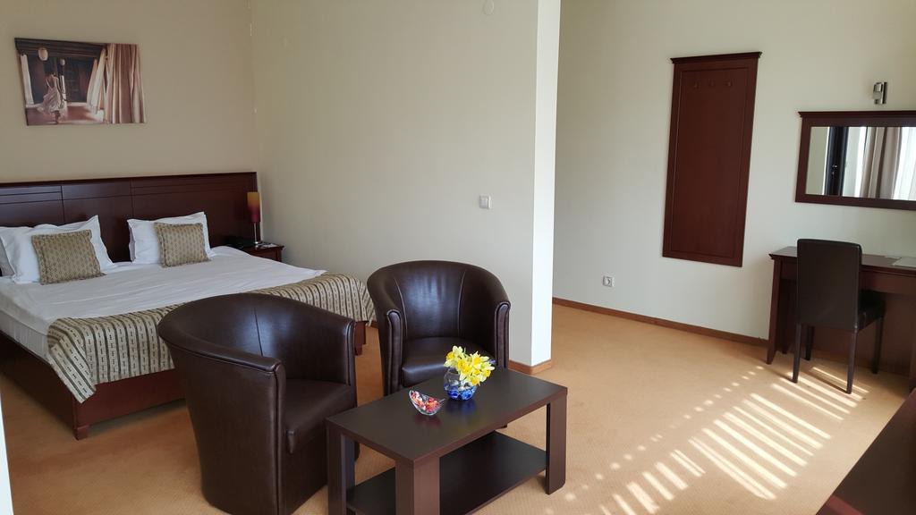 בלגרד Garni Hotel Contact מראה חיצוני תמונה