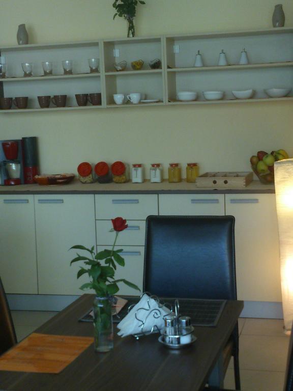 בלגרד Garni Hotel Contact מראה חיצוני תמונה